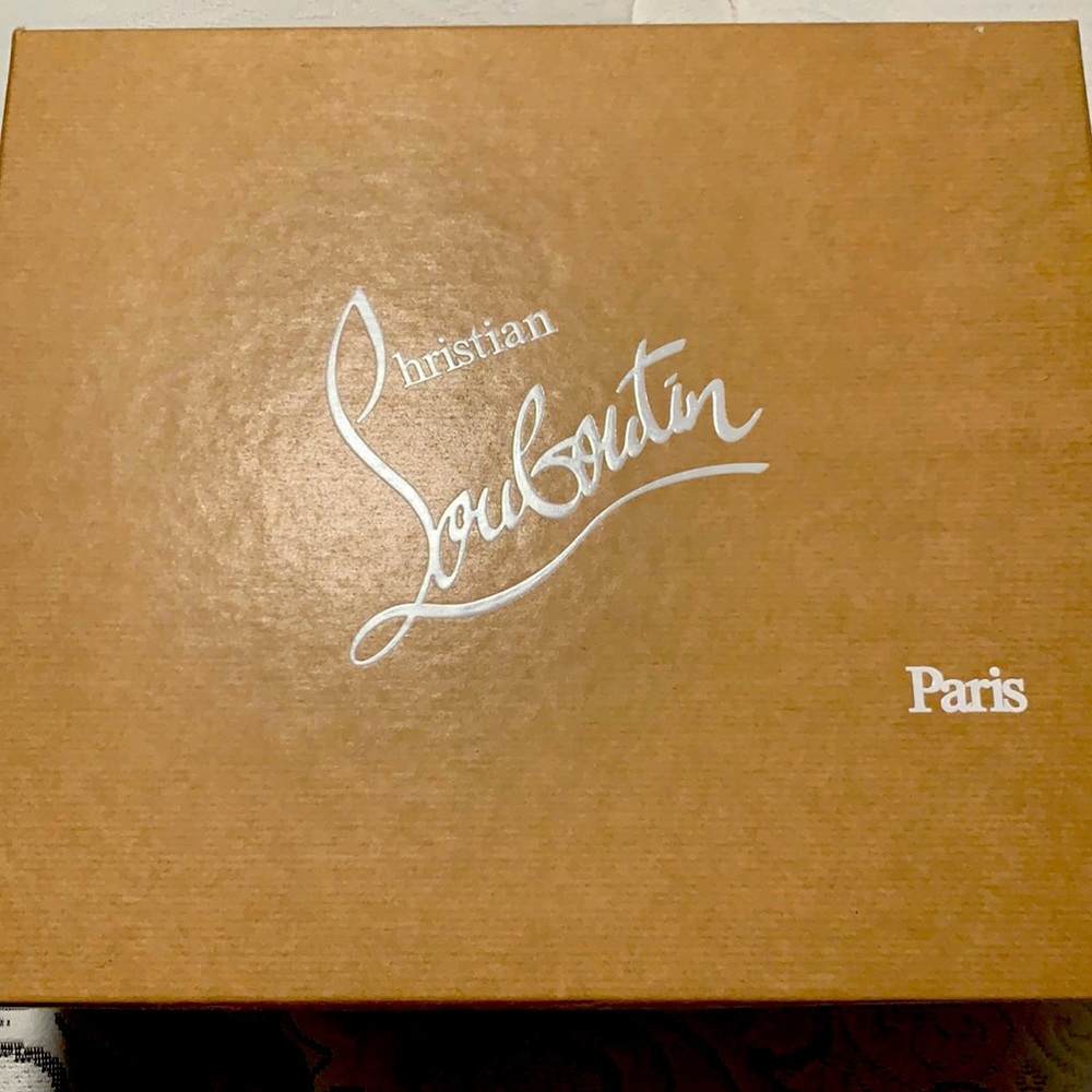 Louboutin high heels new with receipt